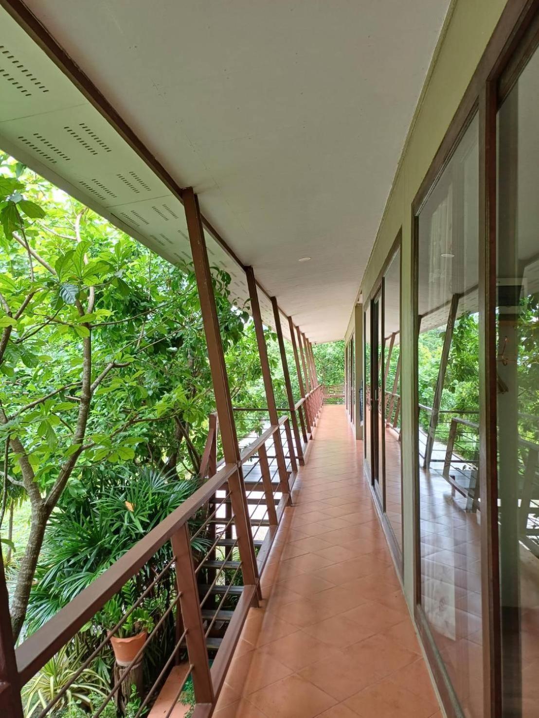 Wang Jai Kwang Space Inn Chongsadao Exterior photo
